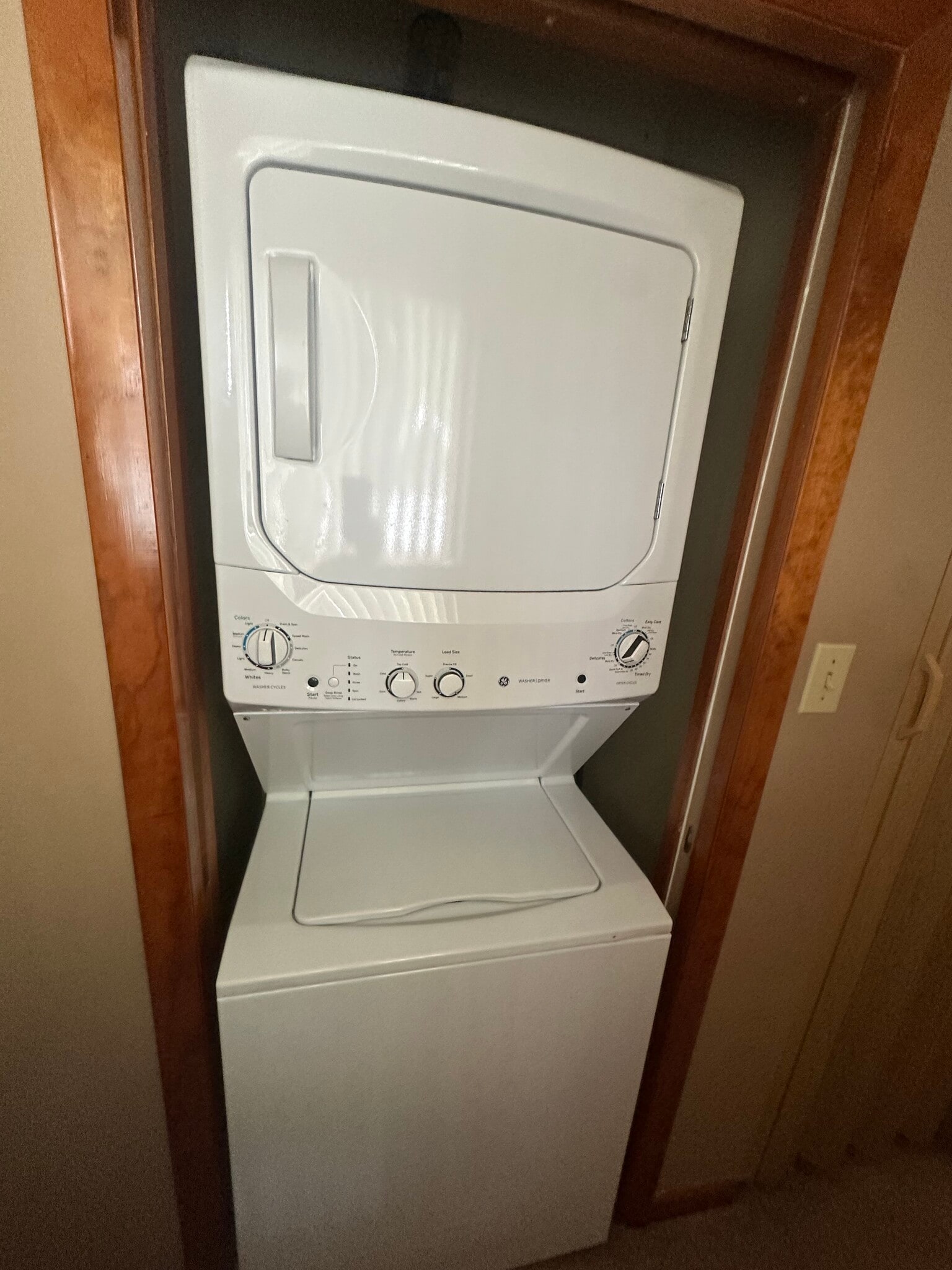 Building Photo - 7349 Waldman Ave