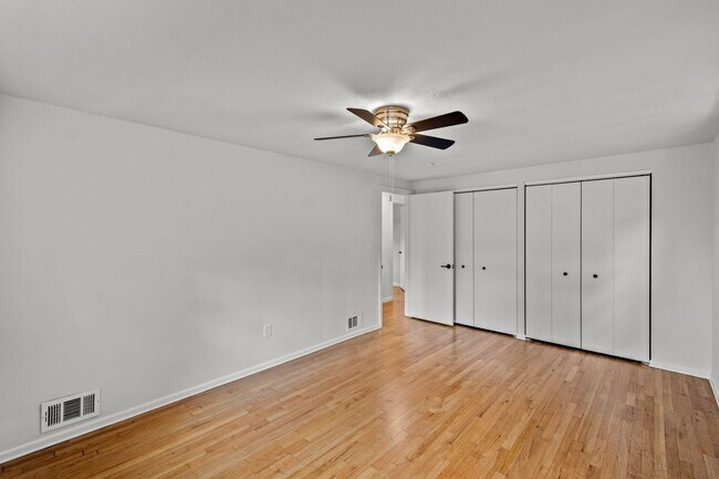 Building Photo - AVAILABLE AUGUST 1ST!! Gorgeous 3 BEDROOM ...