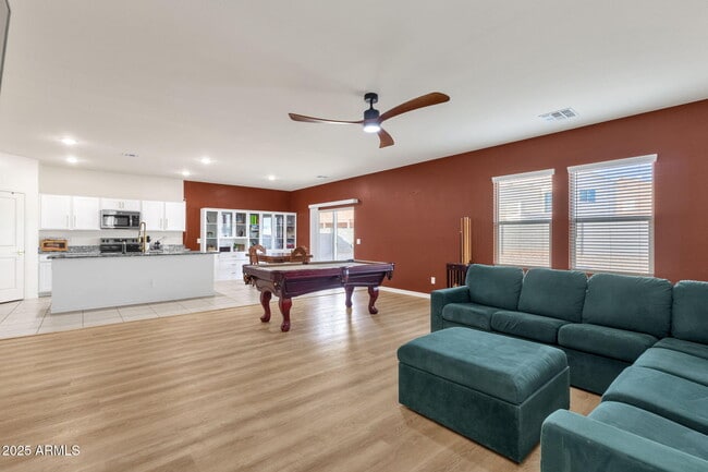 Building Photo - 13330 E Sunflower Ln