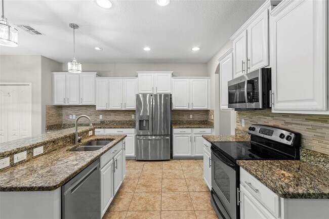 Building Photo - 20405 Autumn Fern Ave