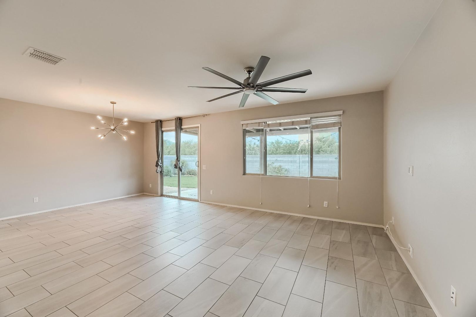 Building Photo - 1754 Grenadine Rd