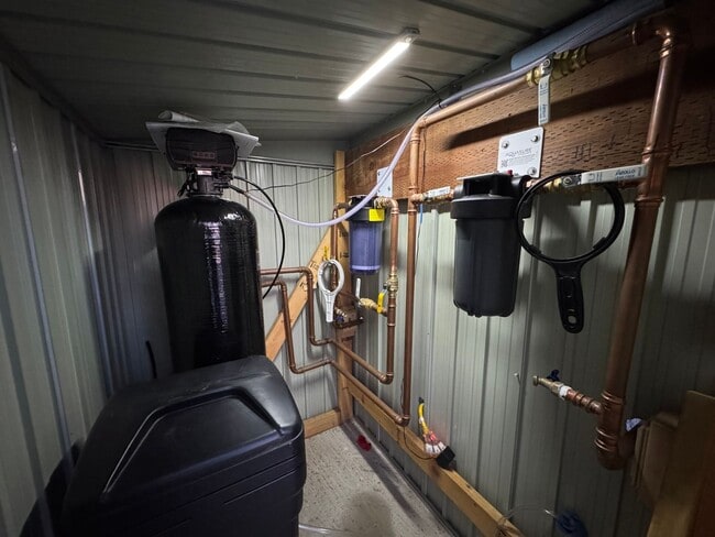 Building Photo - Immaculate 3Bd/2.5Ba Home in Foothill Ranch w/Community Pool, Water Softener and Amazing Location!