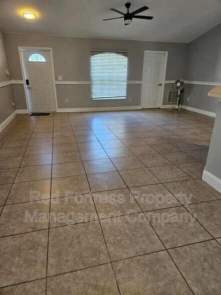 Building Photo - 2707 26th St W