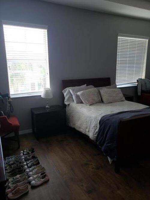 Building Photo - 4324 Main St