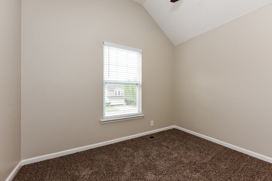 Building Photo - 7245 Legacy Dr