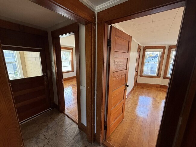 Building Photo - 306 Franklin Rd