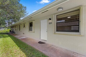 Building Photo - 5629 Taft St