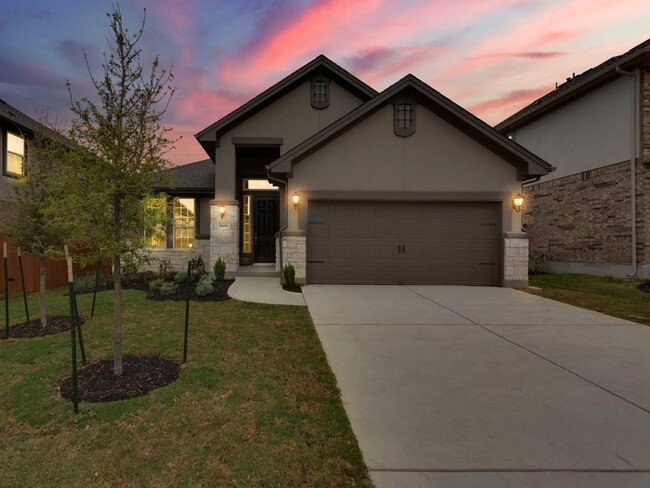 Building Photo - 2609 Enza Dr