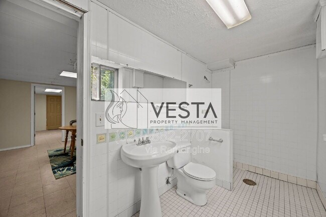 Building Photo - 90 Knob Hill Rd