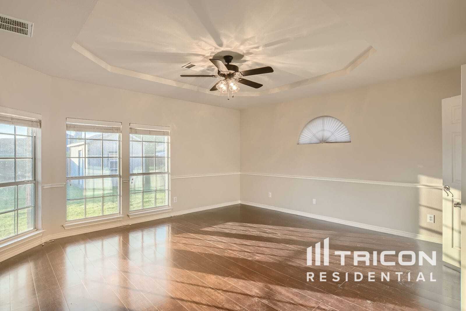 Building Photo - 2112 Pecan Ridge Dr