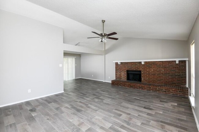 Building Photo - 1408 Sheffield Ct