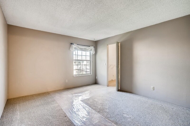 Building Photo - 3320 S Ammons St