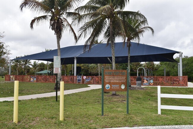 Building Photo - 10881 Sea Hibiscus Ln