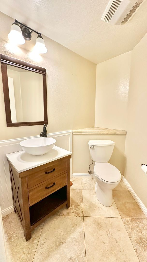 Building Photo - Beautifully Updated and Upgraded Two-Story...