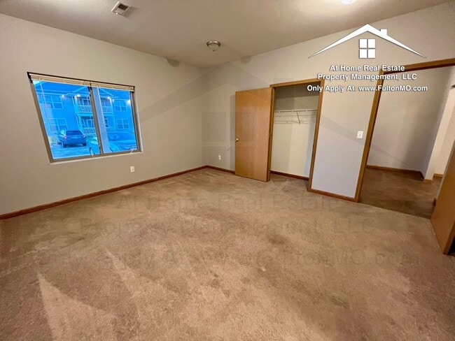 Building Photo - 2606 N Bluff St