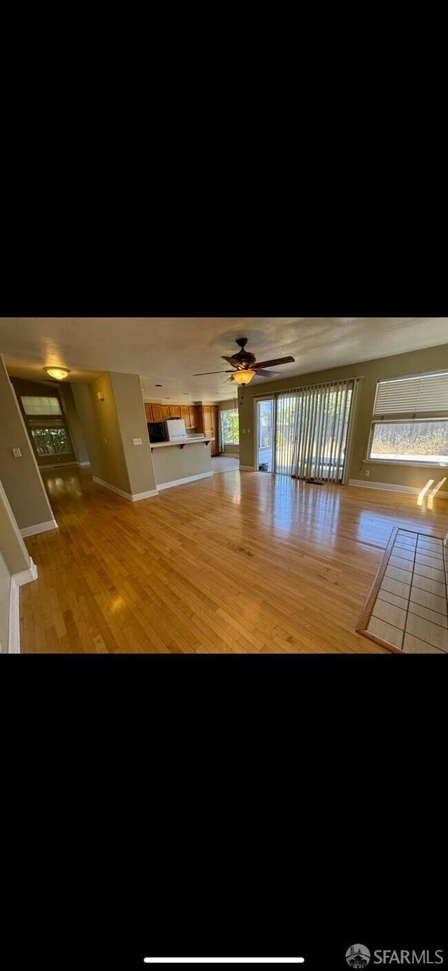 Building Photo - 4009 Pillsbury Ct