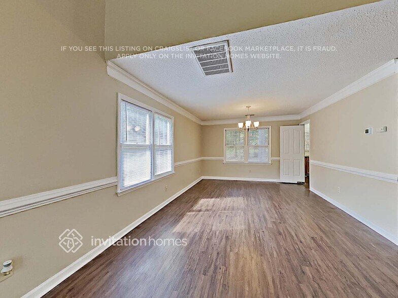 Building Photo - 10709 Summitt Tree Ct