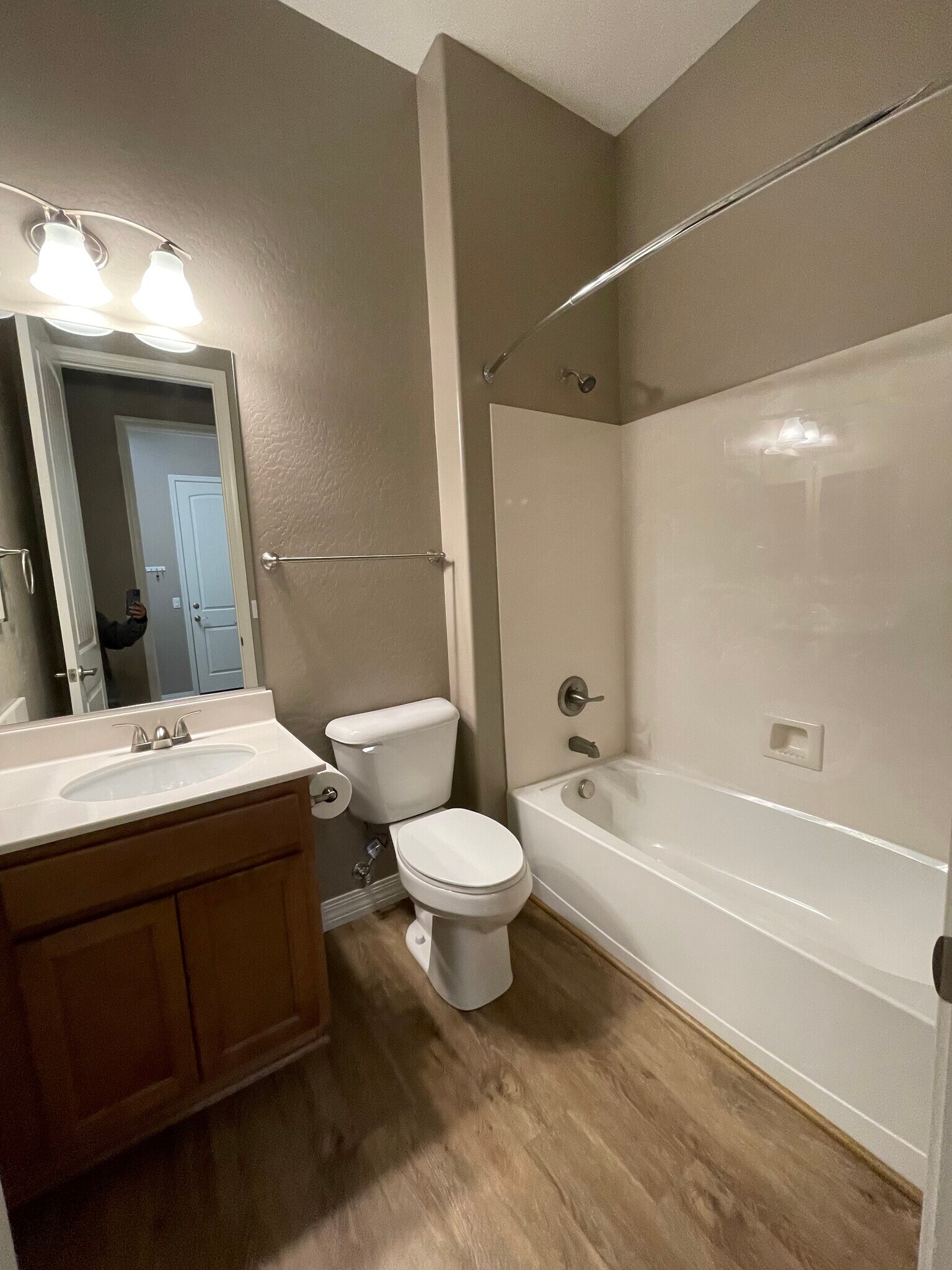Bathroom #2 - 5649 N Teaberry Ln