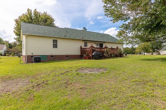 Building Photo - Kanton Ridge