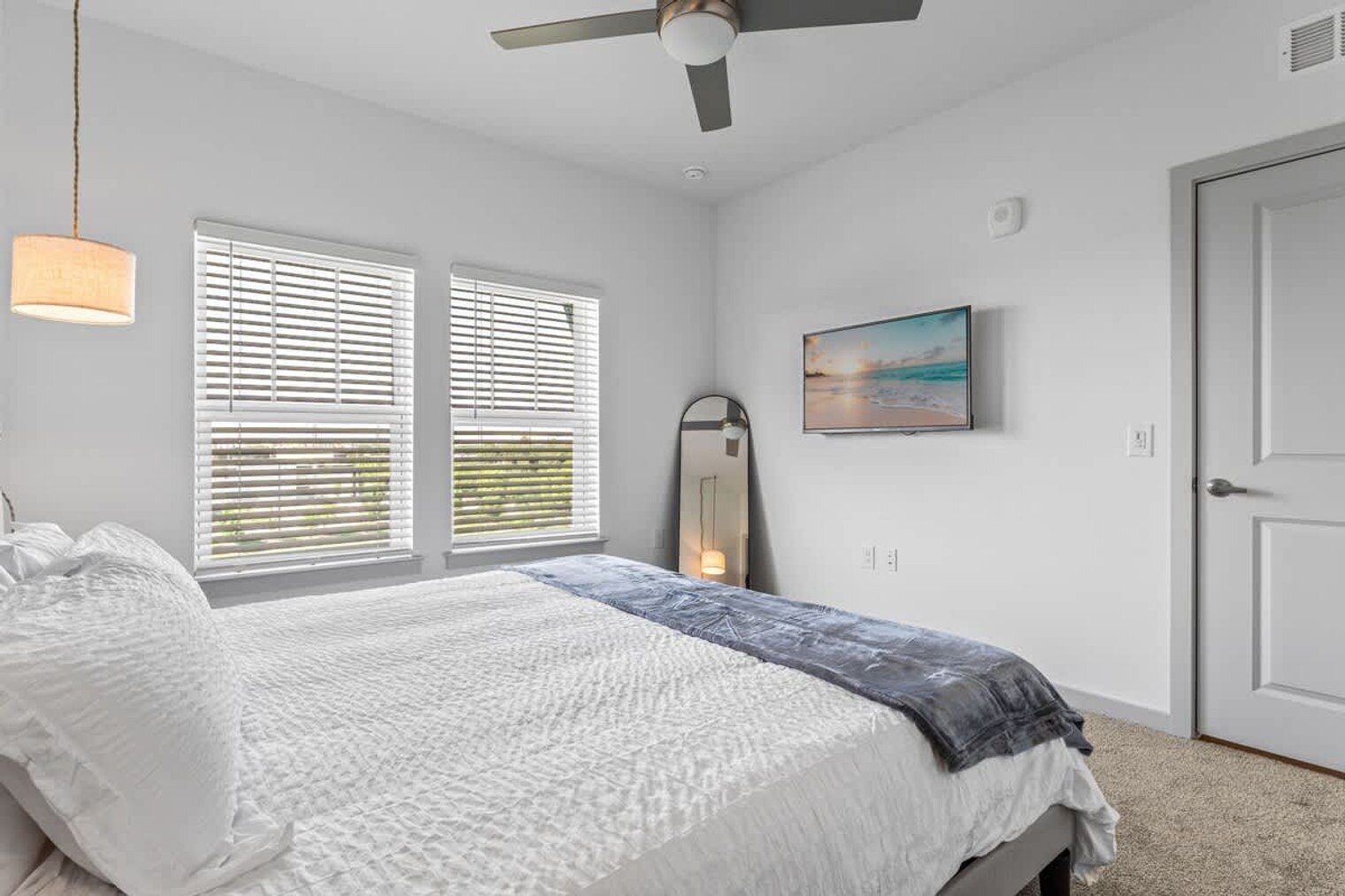 Building Photo - 14515 Star Water Rd