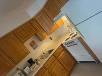 Building Photo - One bedroom one bathroom unit in Highland ...