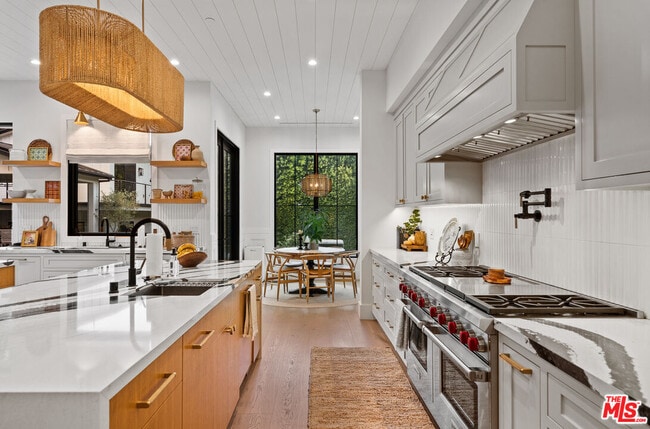 Building Photo - 15645 Woodvale Rd