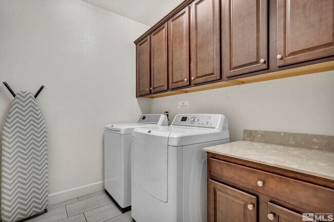 Building Photo - 10345 Rollins Dr