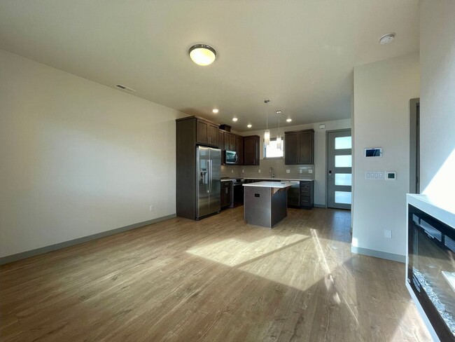 Building Photo - Fantastic 2 Bed 1 Bath - N. Portland - Arb...