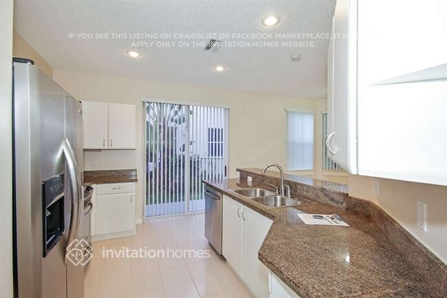 Building Photo - 6161 NW 58th Way