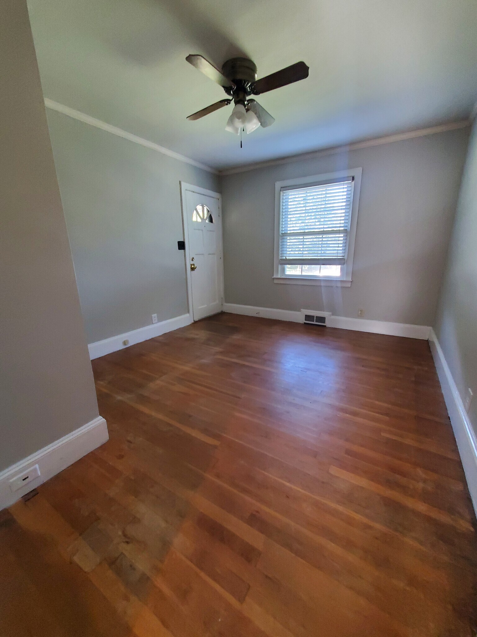 Building Photo - 810 Bellview St