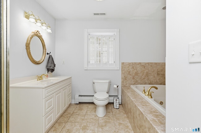 Building Photo - 4 Chatfield St