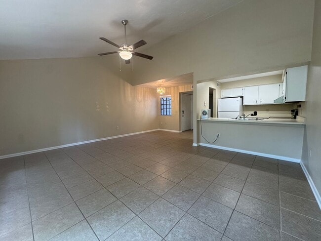 Building Photo - 3/2 in Marchwood !