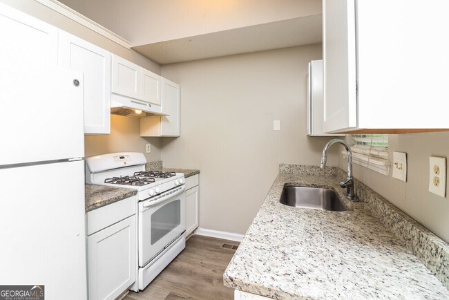 Building Photo - 5328 Brickleberry Way