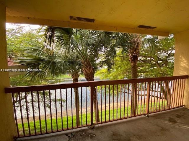 Building Photo - 7630 Westwood Dr