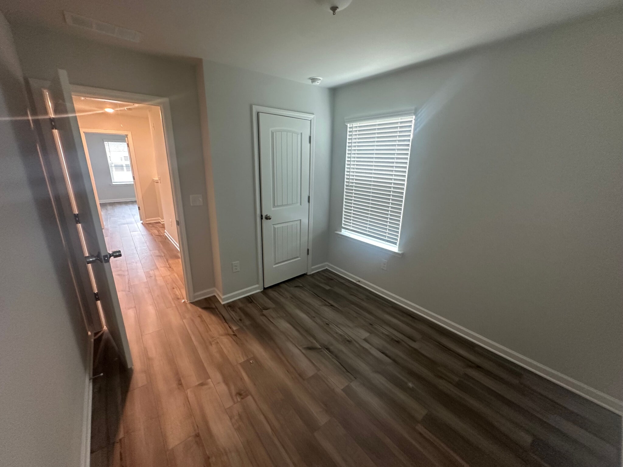 Building Photo - Room in Townhome on Bateman Drive SE