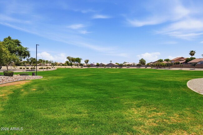 Building Photo - 457 S Meadows Dr
