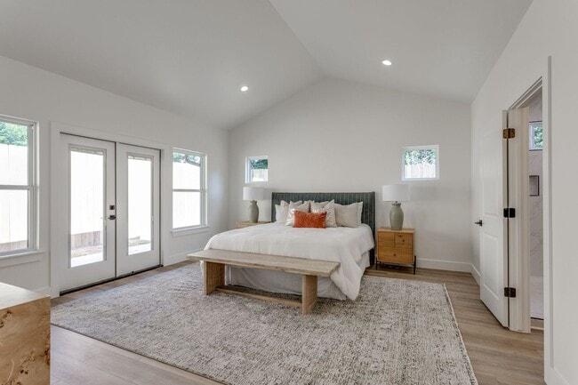 Building Photo - Warm, Modern & Welcoming — Beautiful 4 Bed, 3 Bath New Build