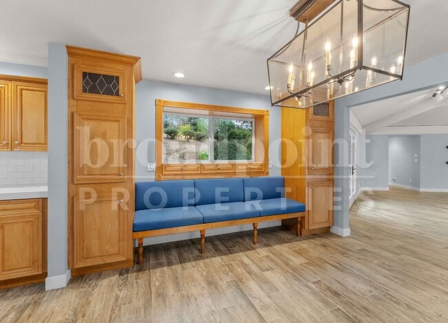 Building Photo - 2113 Sleepy Hollow Rd
