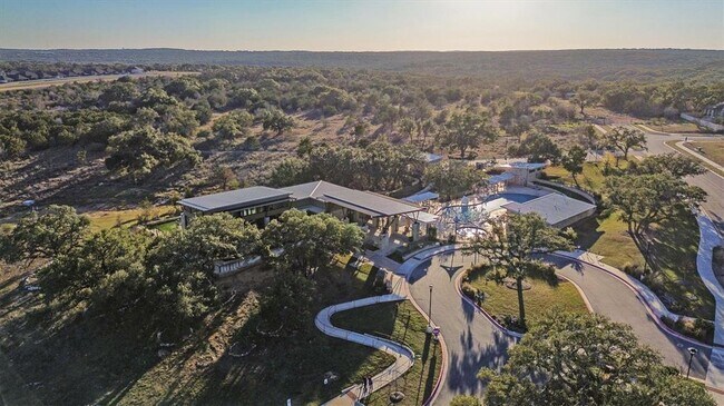 Building Photo - 104 Pin Cherry Pass