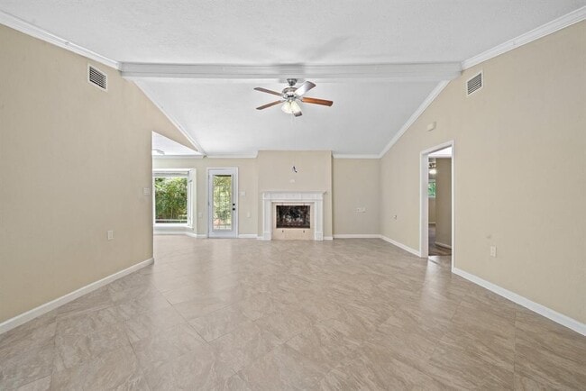 Building Photo - 5123 Shady Oaks Ln