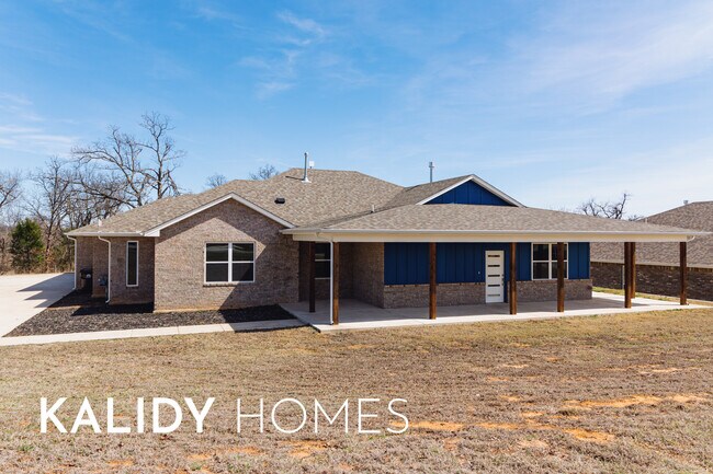 Building Photo - 1796 Salma Rd