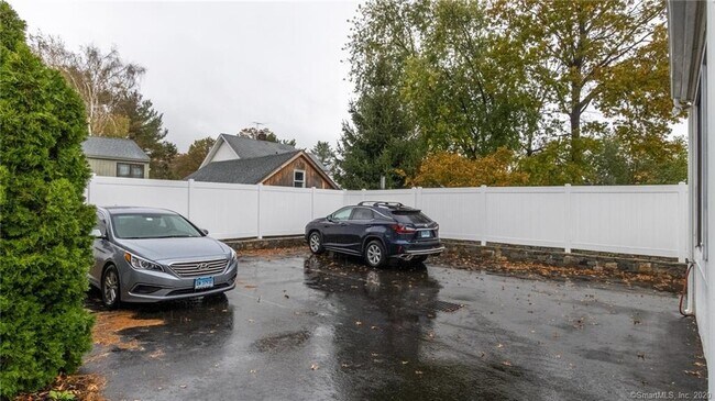 Parking - 19 Emerson St