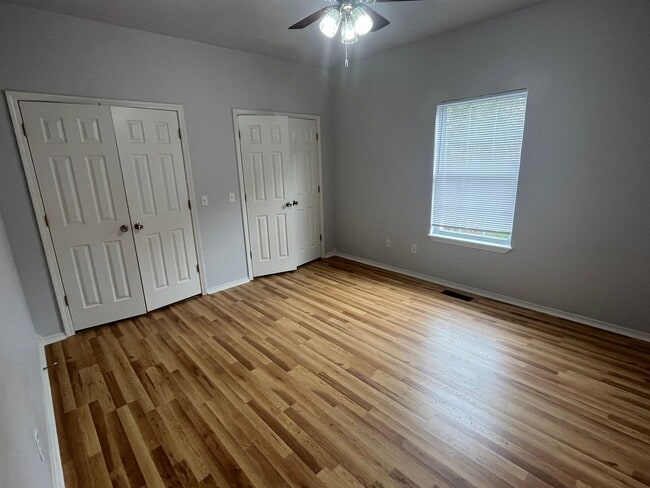 Building Photo - 603 Preston Dr