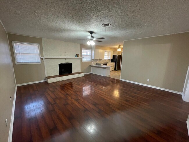 Building Photo - 3715 45th St