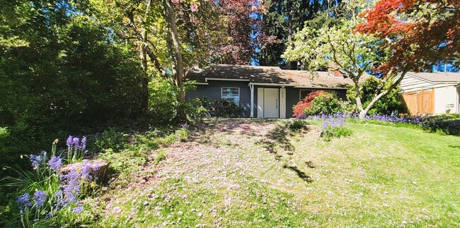 Building Photo - Charming 3-Bedroom Rambler in Seattle/Shor...