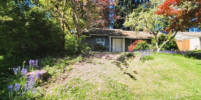 Building Photo - Charming 3-Bedroom Rambler in Seattle/Shoreline