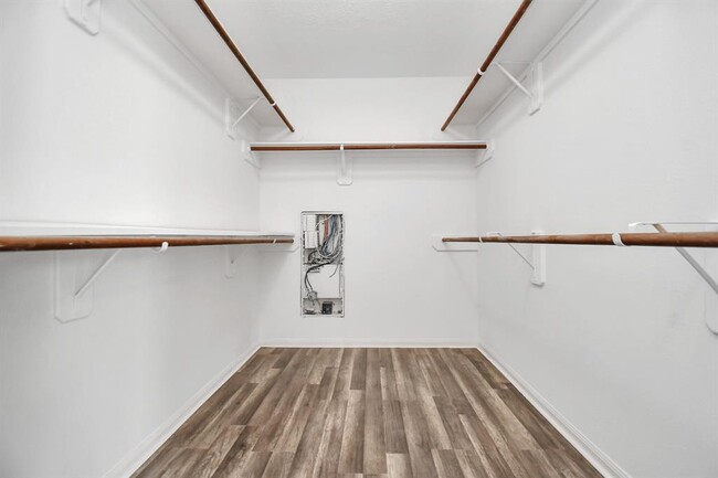 Building Photo - 4511 Coral Rose Ct