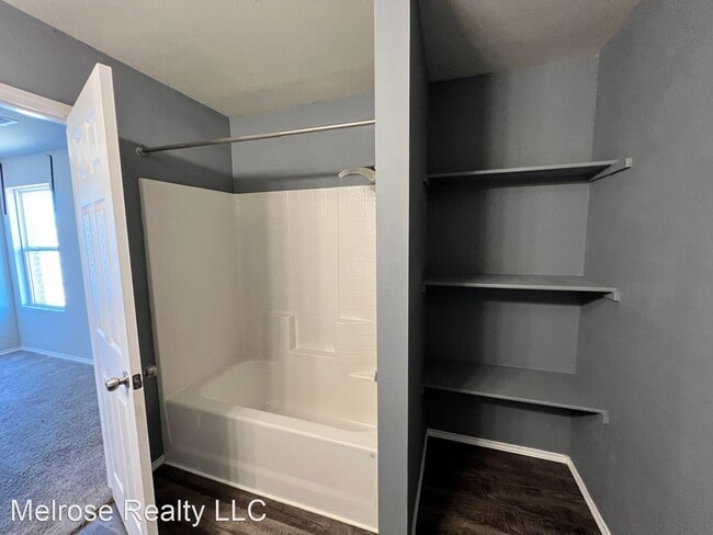 Building Photo - 3 br, 2 bath House - 9424 NW 122nd Terrace