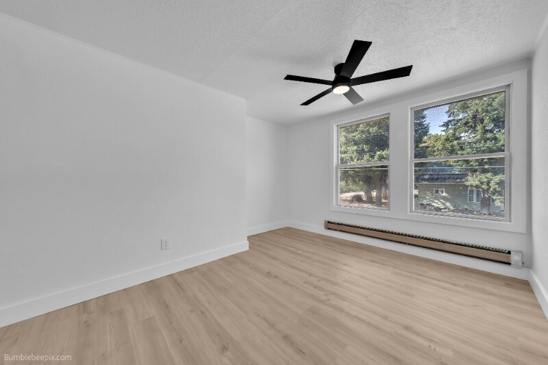 Building Photo - 725 2nd St