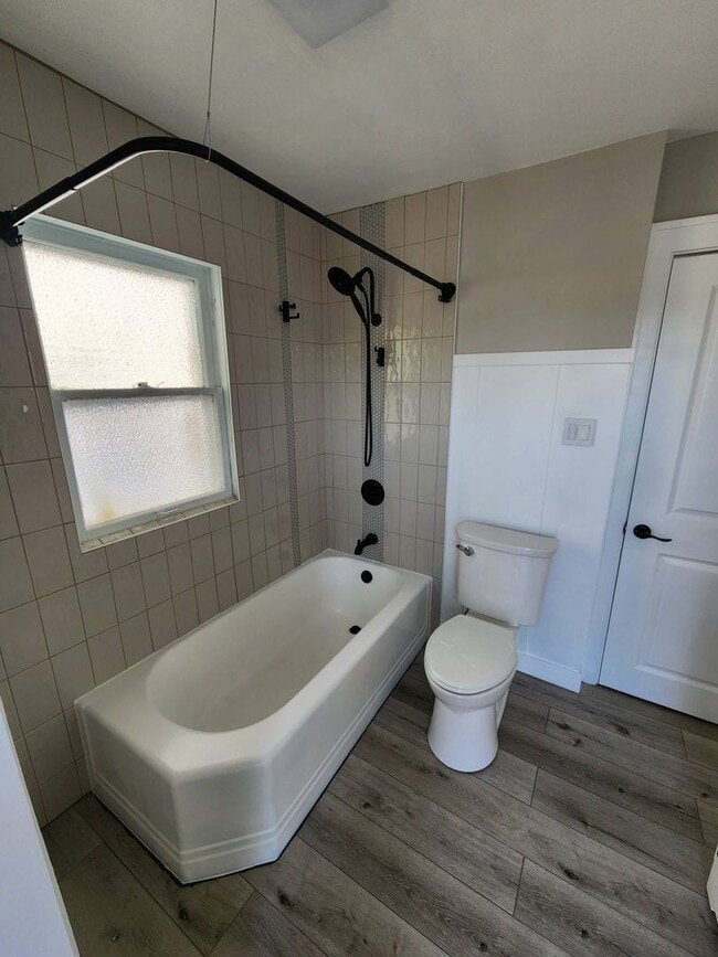 Building Photo - Newly Renovated 3-Bedroom Property in Prim...